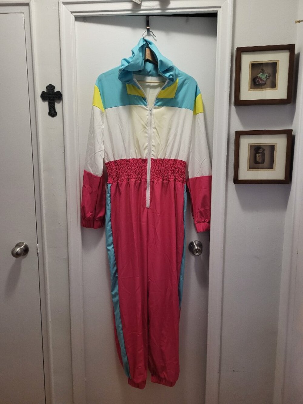 WOMENS LONG SLEEVES  JUMPSUIT (NEW)